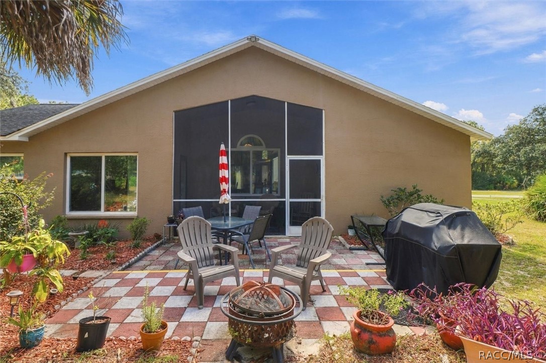 5855 W Nobis Circle, Homosassa, FL 34448