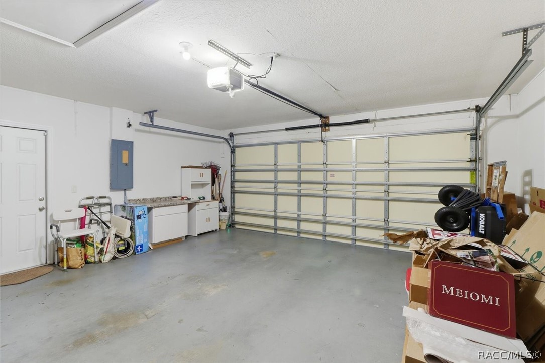 5855 W Nobis Circle, Homosassa, FL 34448
