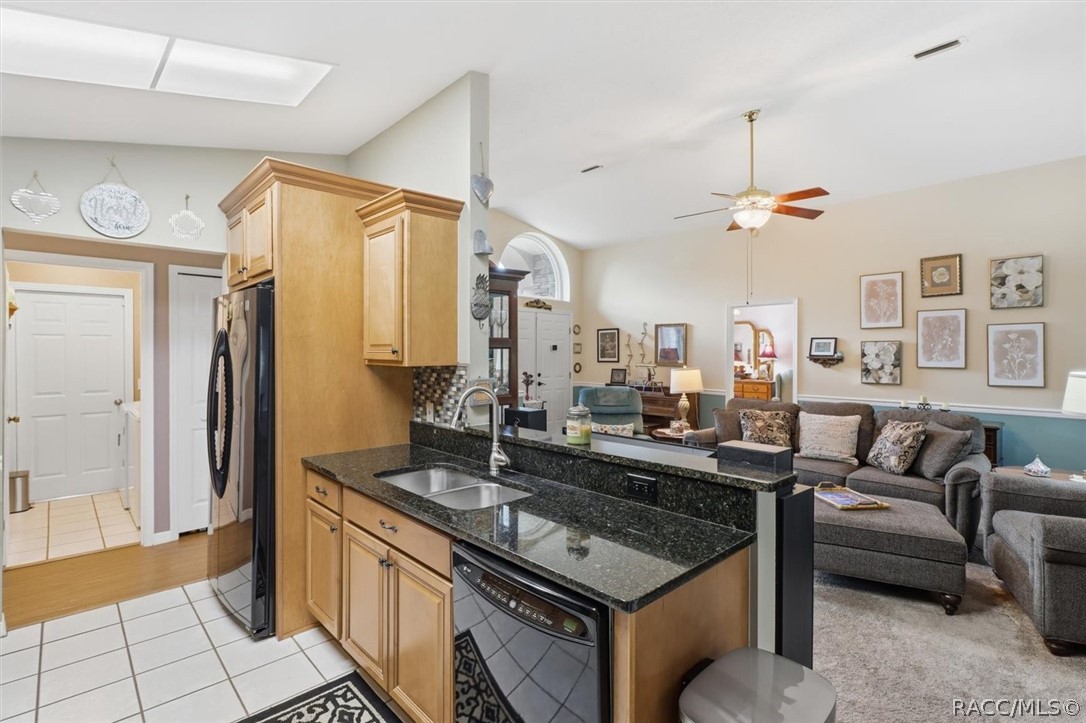 5855 W Nobis Circle, Homosassa, FL 34448