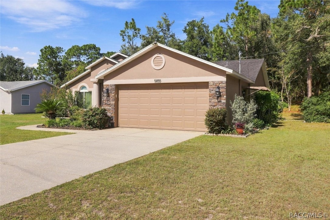 5855 W Nobis Circle, Homosassa, FL 34448