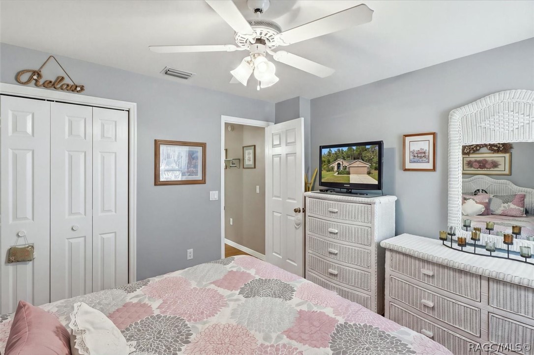 5855 W Nobis Circle, Homosassa, FL 34448