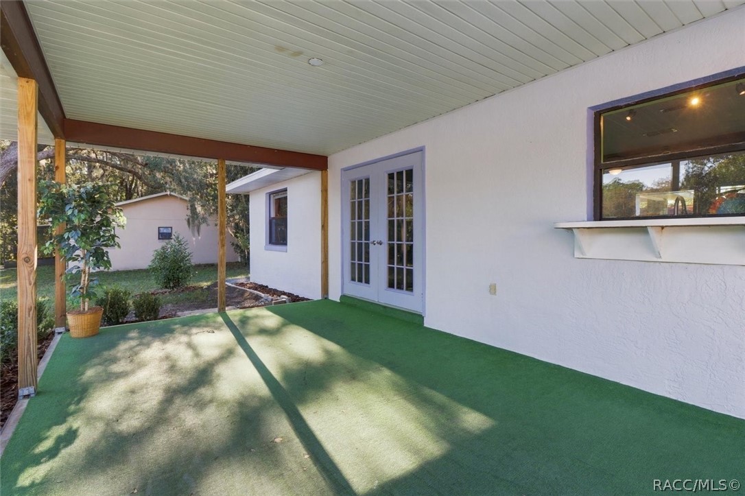 2279 W Winter Place, Citrus Springs, FL 34434