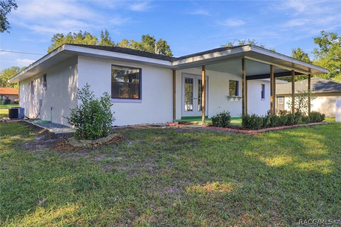2279 W Winter Place, Citrus Springs, FL 34434