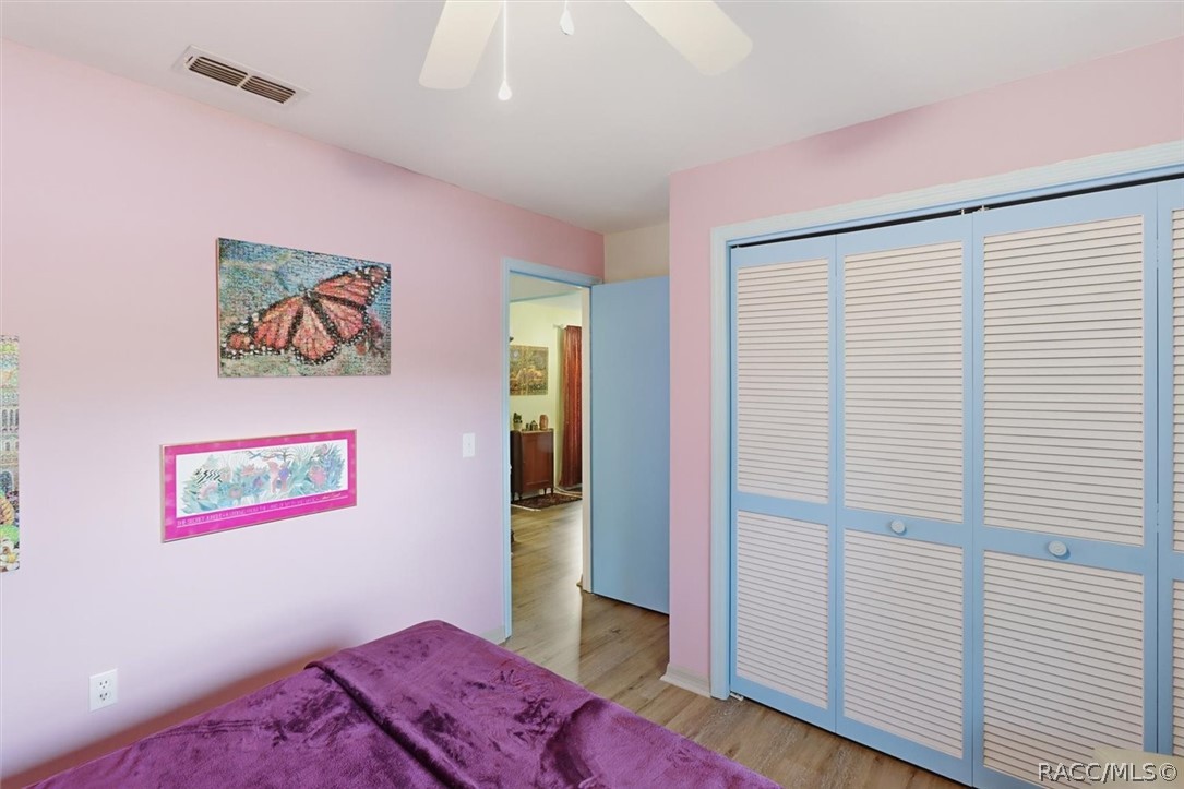 2279 W Winter Place, Citrus Springs, FL 34434