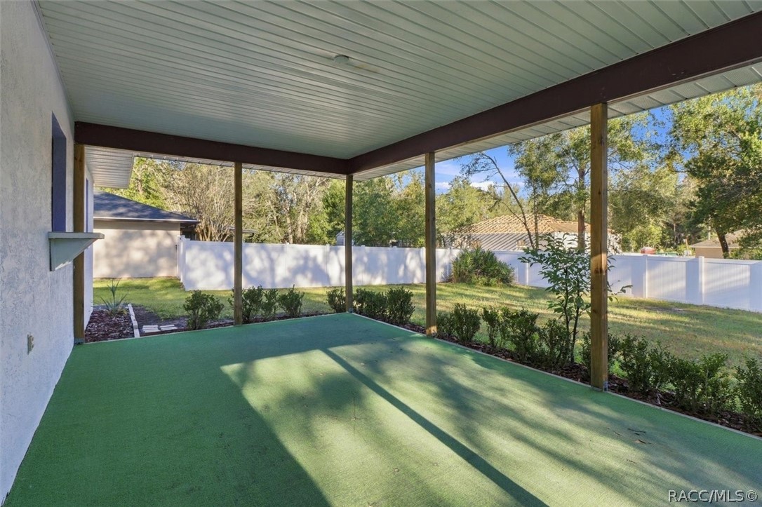 2279 W Winter Place, Citrus Springs, FL 34434