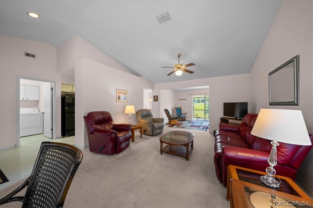 906 W Colbert Court, Beverly Hills, FL 34465