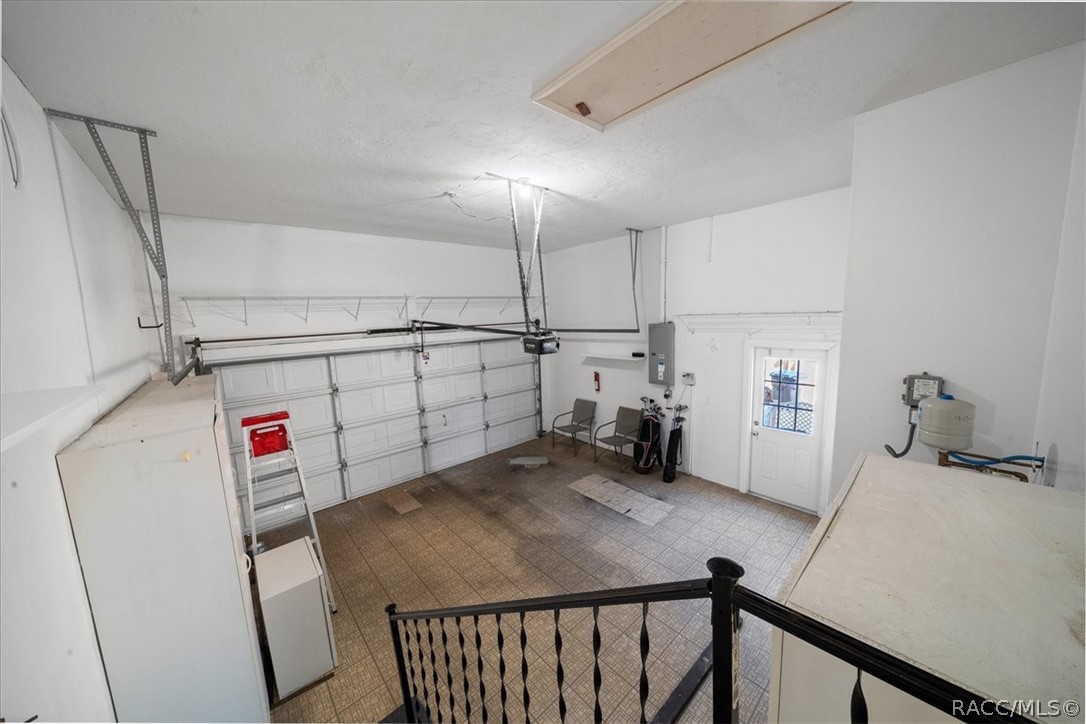 906 W Colbert Court, Beverly Hills, FL 34465