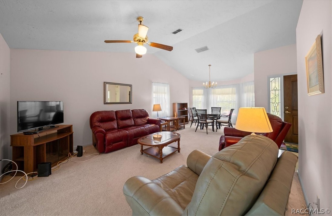 906 W Colbert Court, Beverly Hills, FL 34465