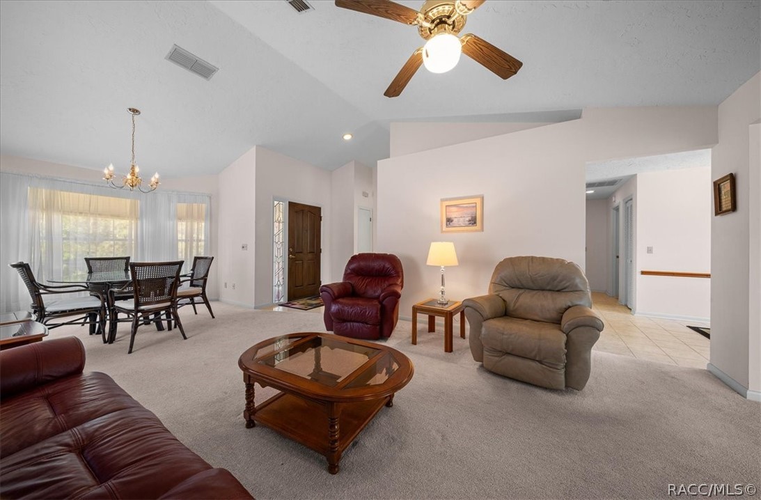 906 W Colbert Court, Beverly Hills, FL 34465