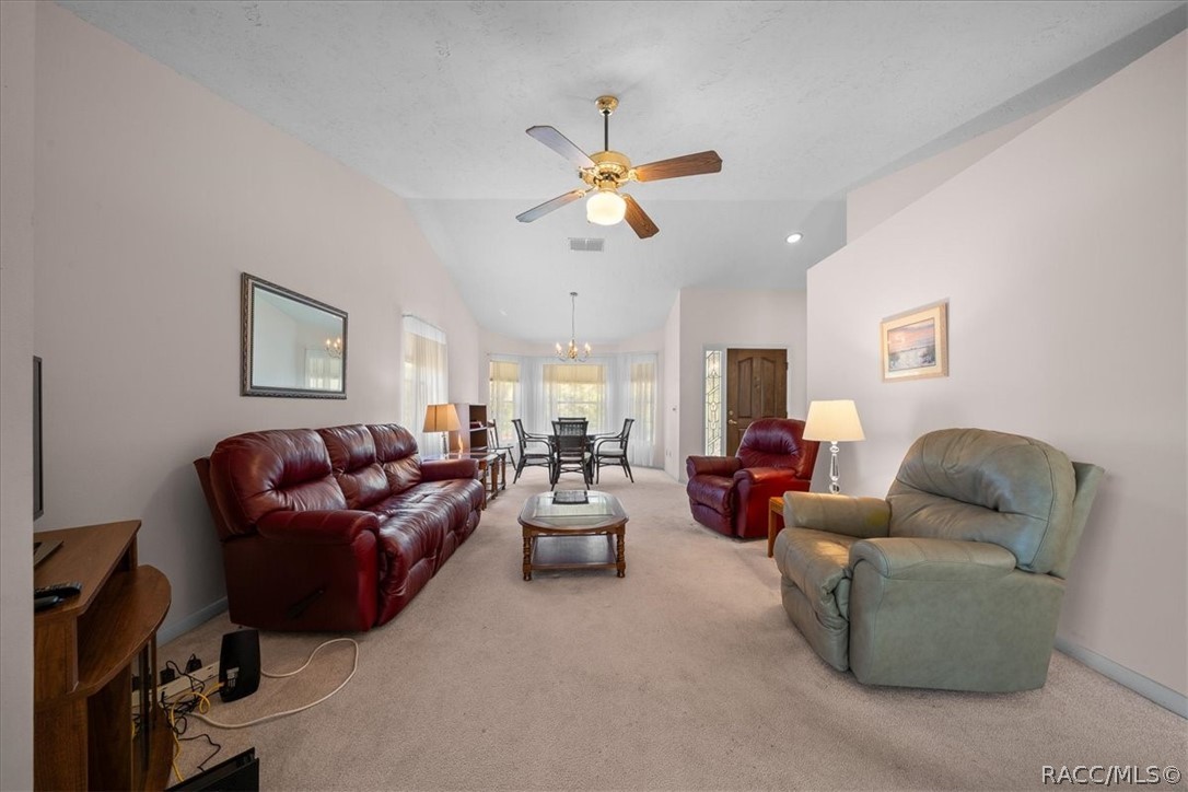 906 W Colbert Court, Beverly Hills, FL 34465