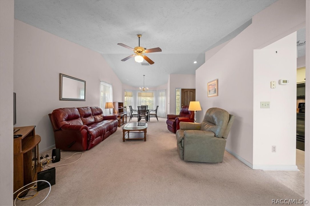 906 W Colbert Court, Beverly Hills, FL 34465