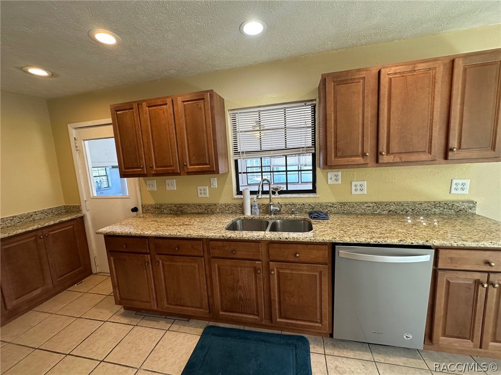 3409 W Corrie Leath Lane, Dunnellon, FL 34433