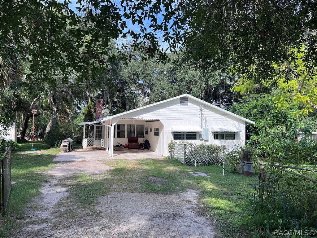 6725 S Whippoorwill Circle, Floral City, FL 34436