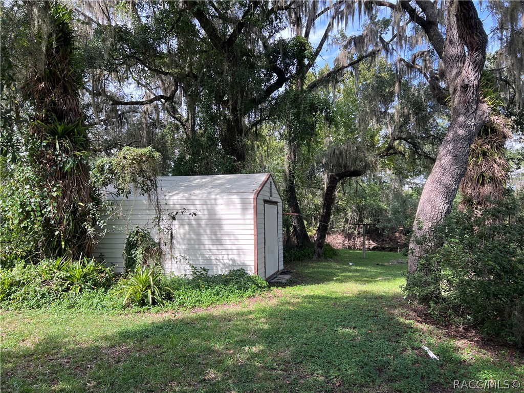 6725 S Whippoorwill Circle, Floral City, FL 34436