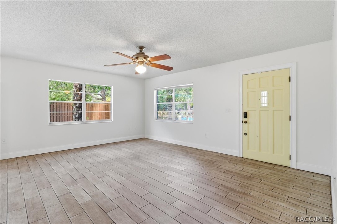 6930 W Sasser Street, Homosassa, FL 34446