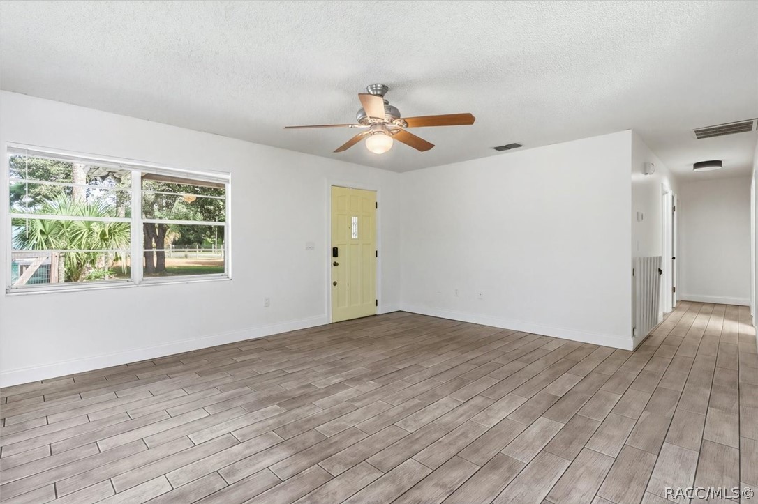 6930 W Sasser Street, Homosassa, FL 34446