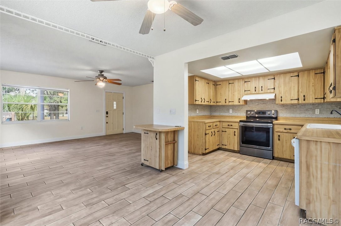 6930 W Sasser Street, Homosassa, FL 34446