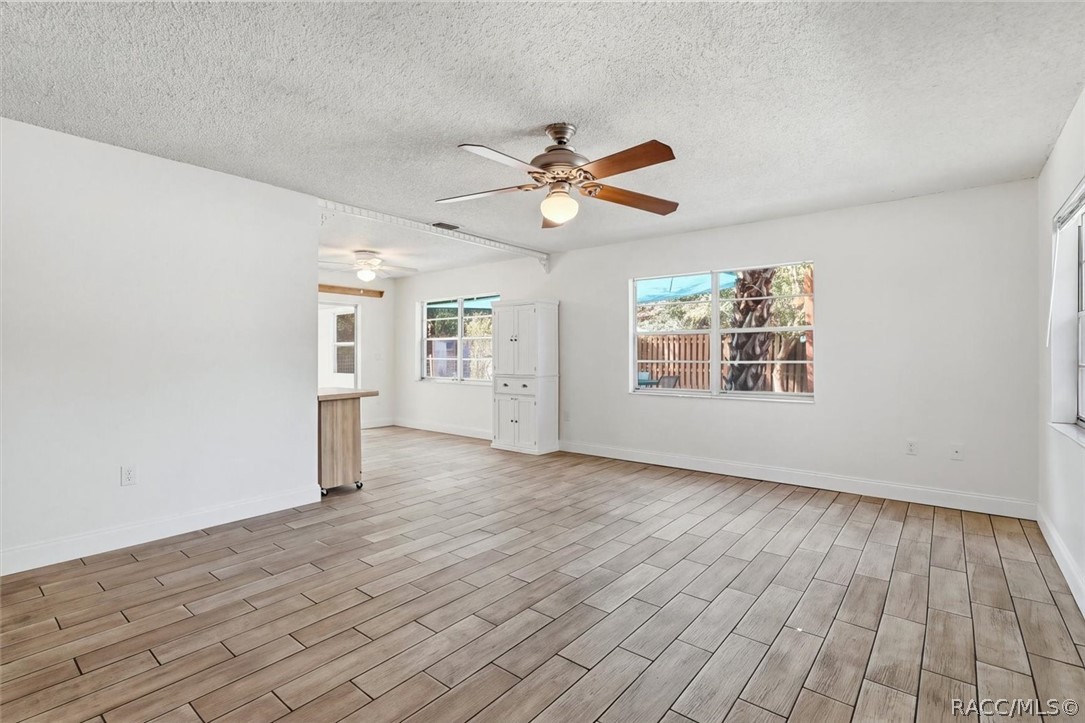 6930 W Sasser Street, Homosassa, FL 34446