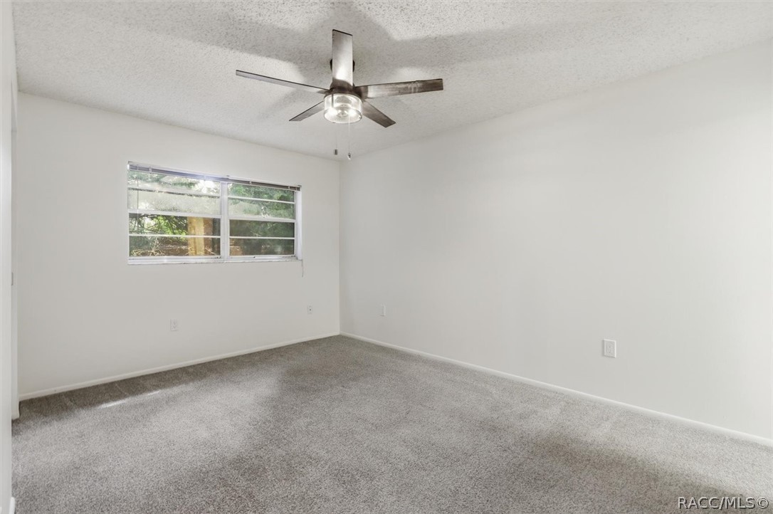 6930 W Sasser Street, Homosassa, FL 34446