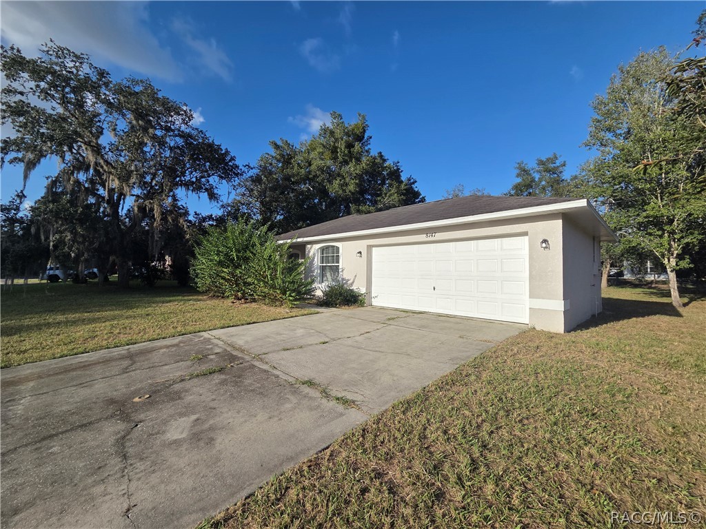 8147 N Ibsen Drive, Dunnellon, FL 34433