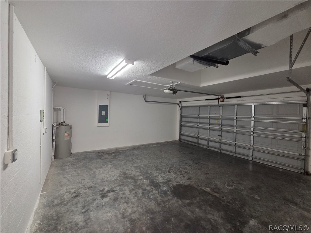 8147 N Ibsen Drive, Dunnellon, FL 34433