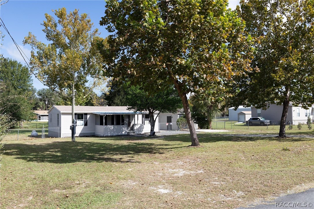 7149 W Hadenotter Lane, Homosassa, FL 34446