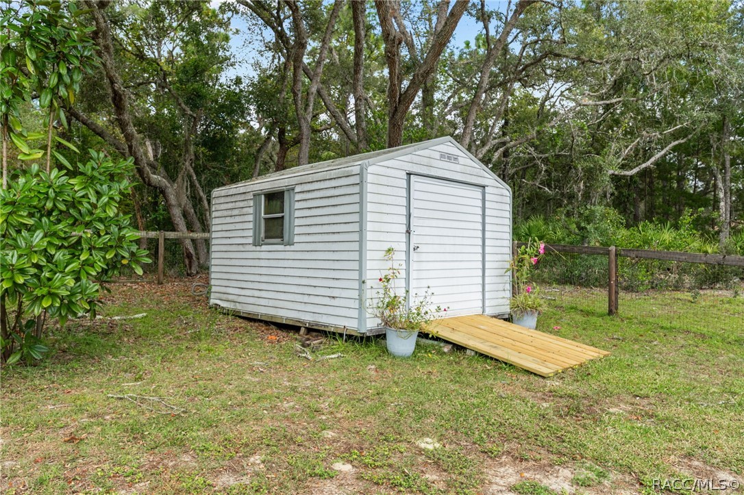 1950 W Tall Oaks Drive, Beverly Hills, FL 34465