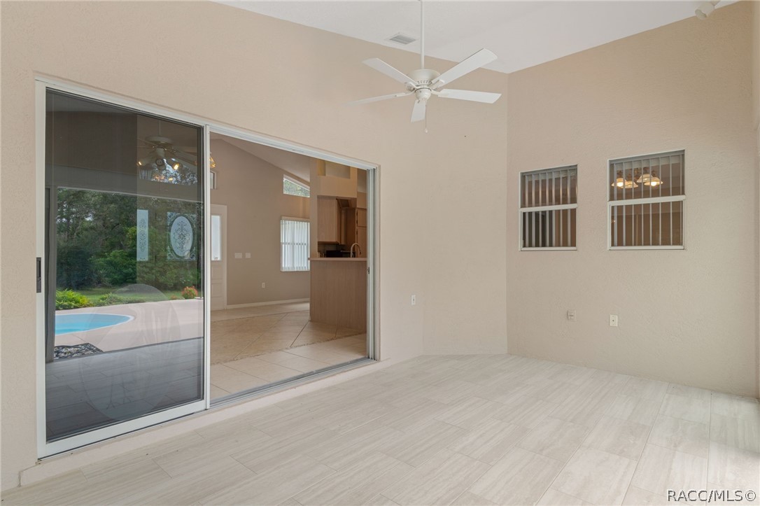 1950 W Tall Oaks Drive, Beverly Hills, FL 34465