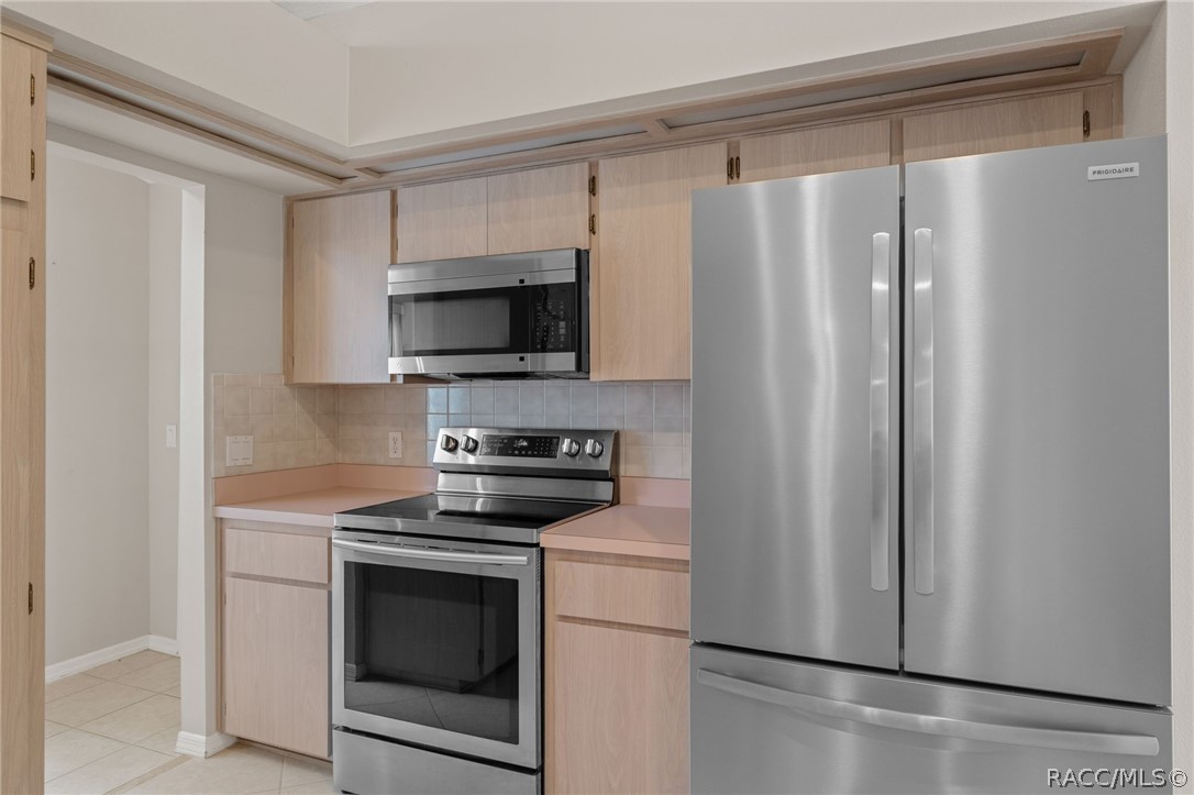 1950 W Tall Oaks Drive, Beverly Hills, FL 34465
