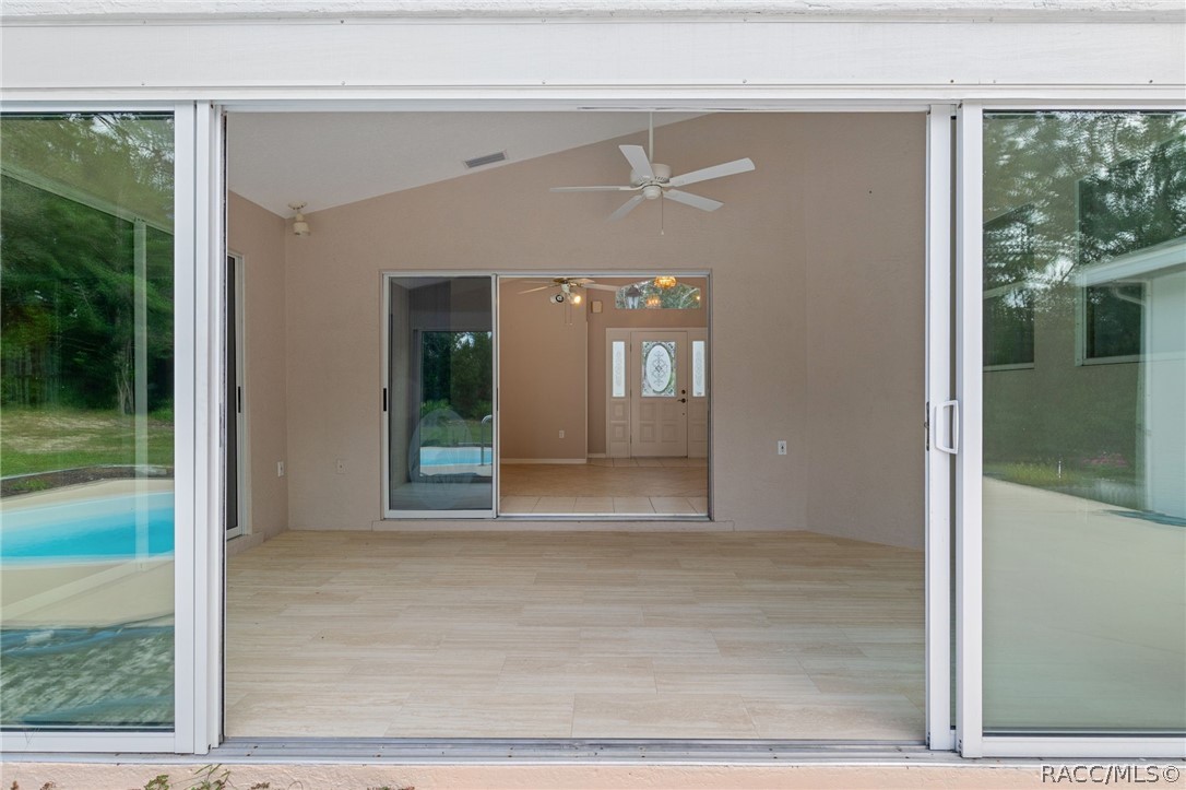 1950 W Tall Oaks Drive, Beverly Hills, FL 34465