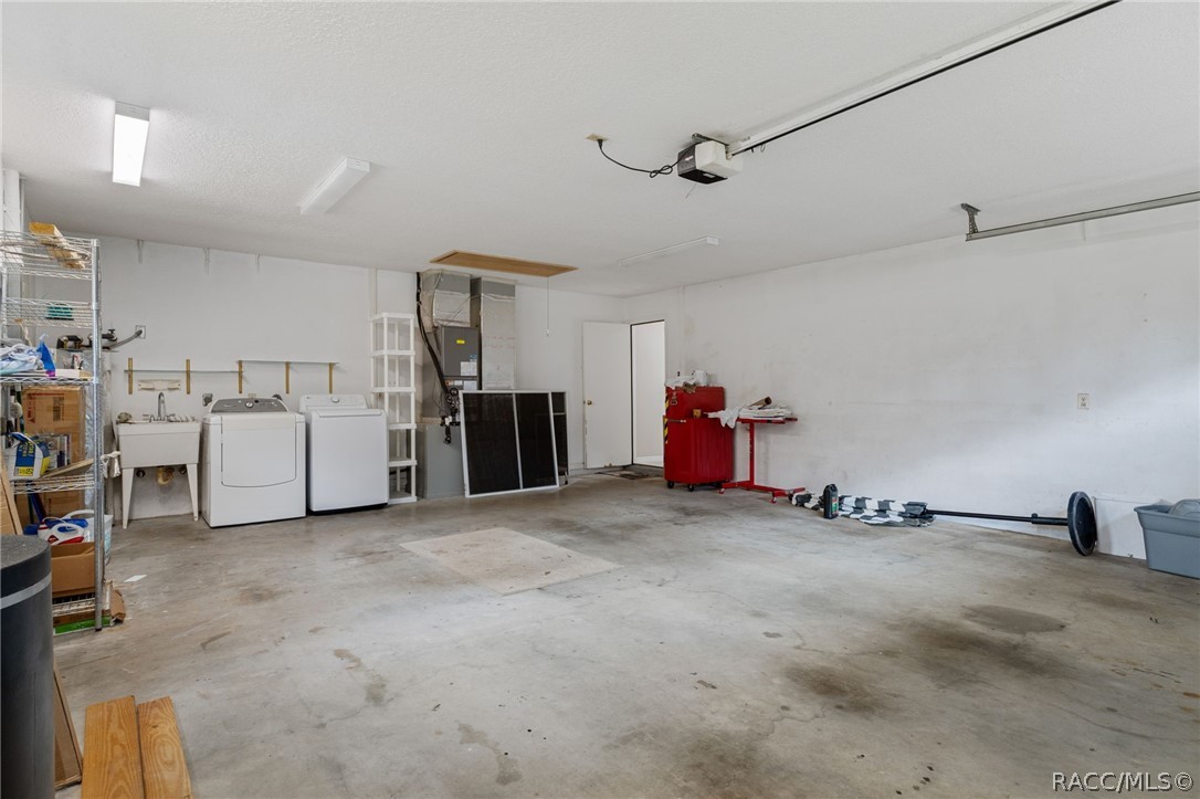 1950 W Tall Oaks Drive, Beverly Hills, FL 34465