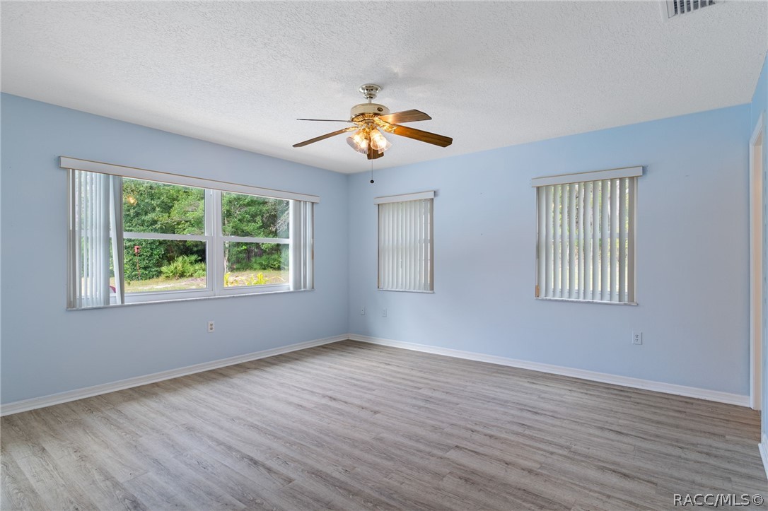 1950 W Tall Oaks Drive, Beverly Hills, FL 34465