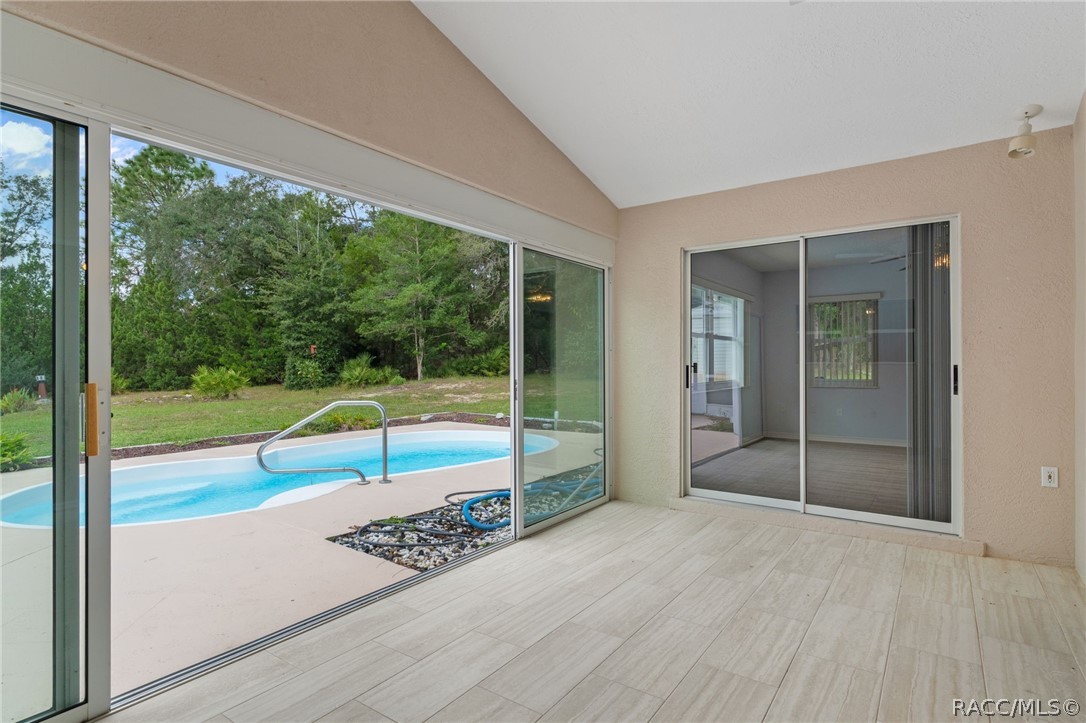 1950 W Tall Oaks Drive, Beverly Hills, FL 34465