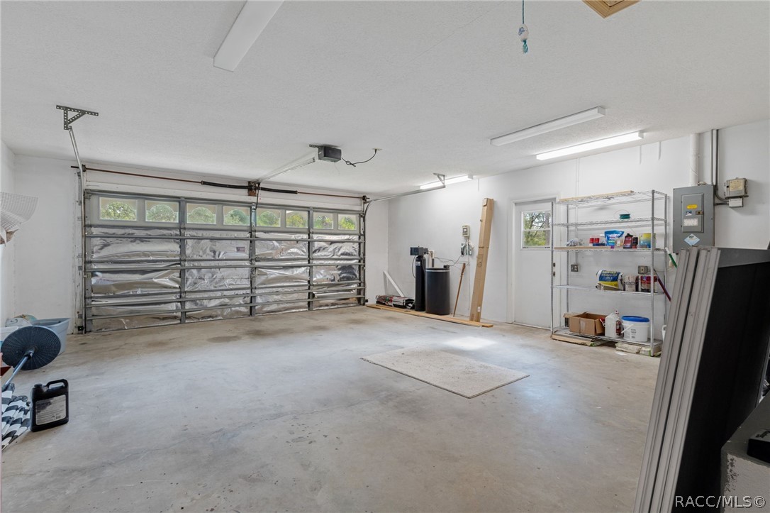 1950 W Tall Oaks Drive, Beverly Hills, FL 34465