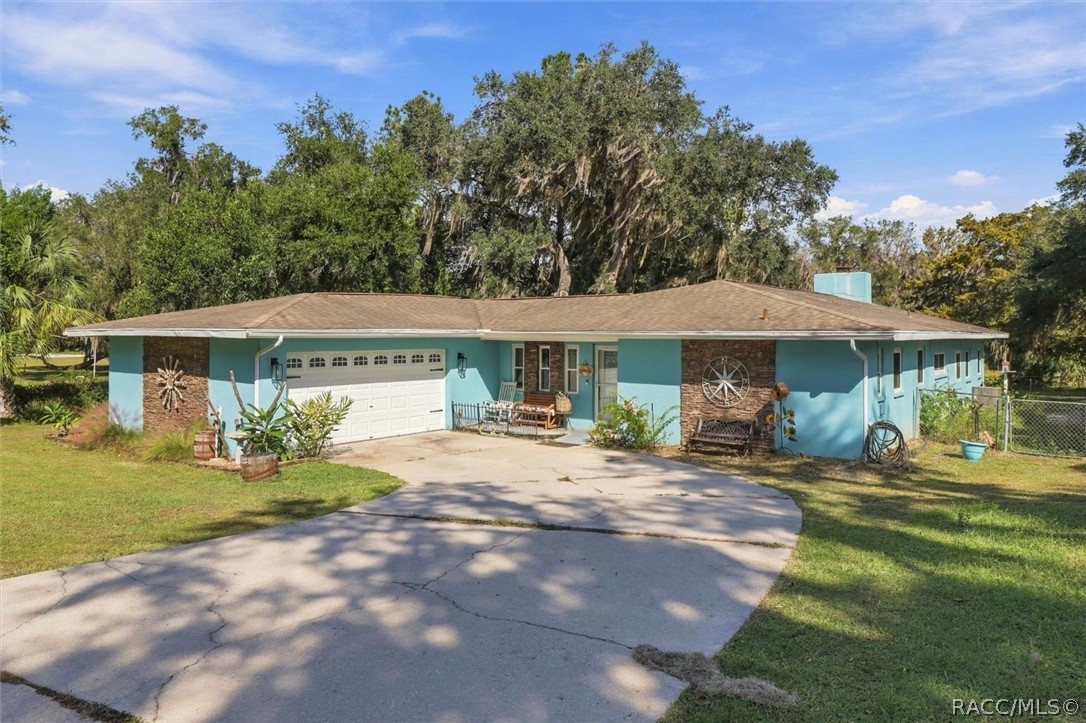 8701 E Cresco Lane, Inverness, FL 34450 8701 E Cresco Lane, Inverness, FL 34450