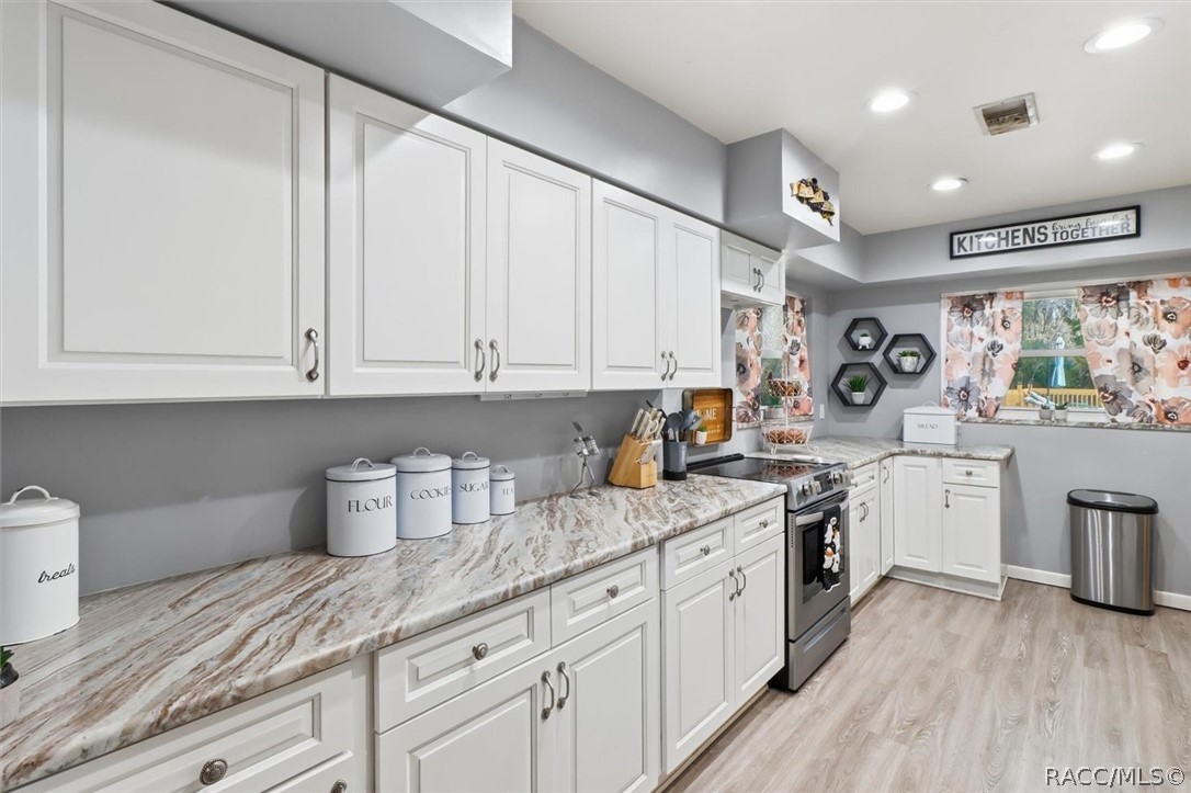 8701 E Cresco Lane, Inverness, FL 34450