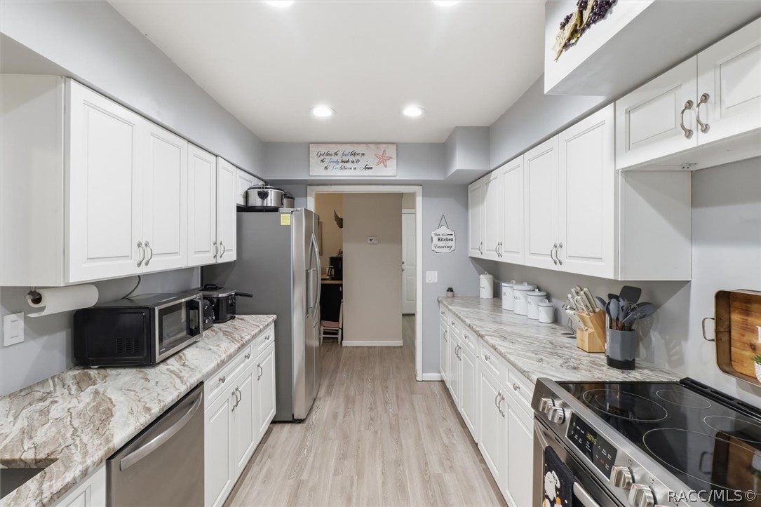 8701 E Cresco Lane, Inverness, FL 34450