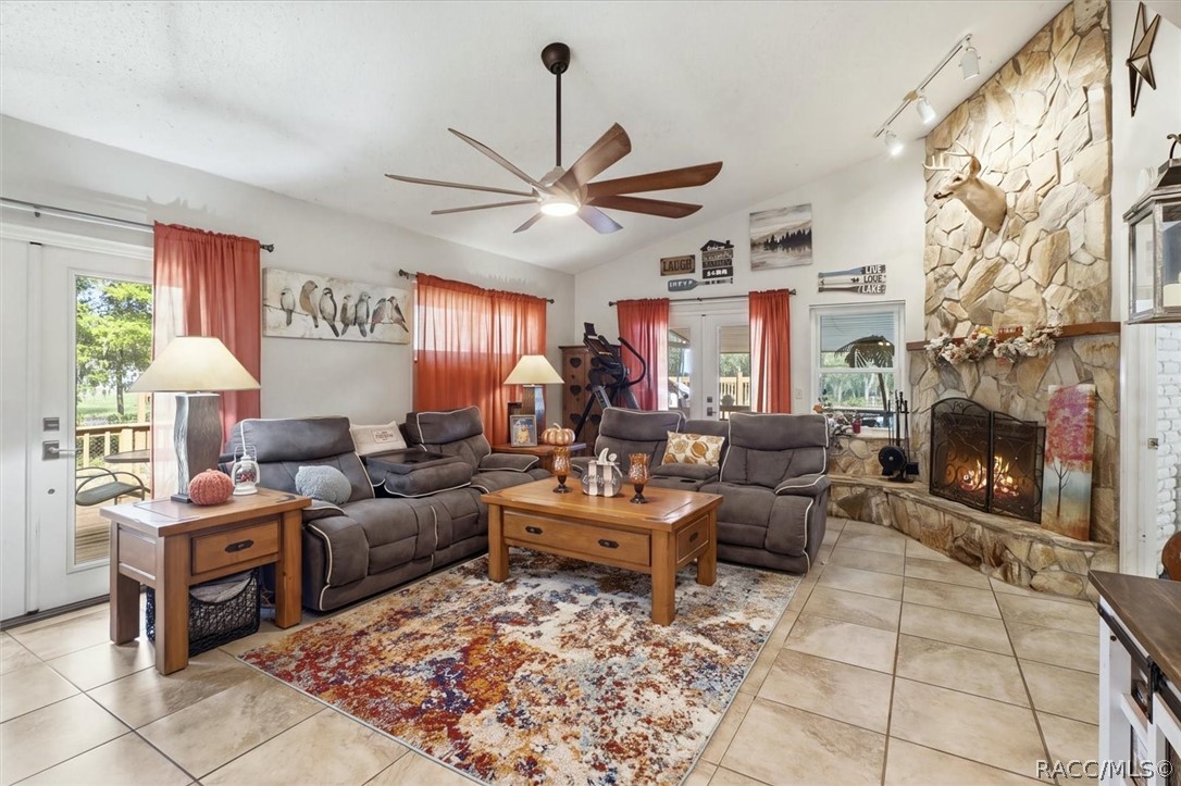 8701 E Cresco Lane, Inverness, FL 34450