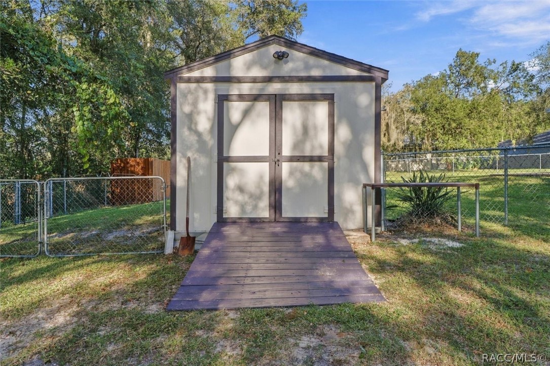 8985 N Joann Drive, Citrus Springs, FL 34434