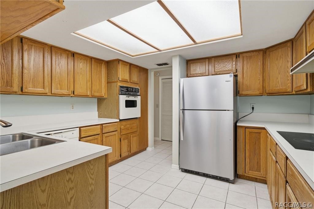 6068 W Douneray Loop, Crystal River, FL 34429