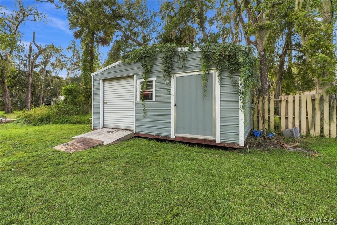 11000 W Seminole Place, Homosassa, FL 34448