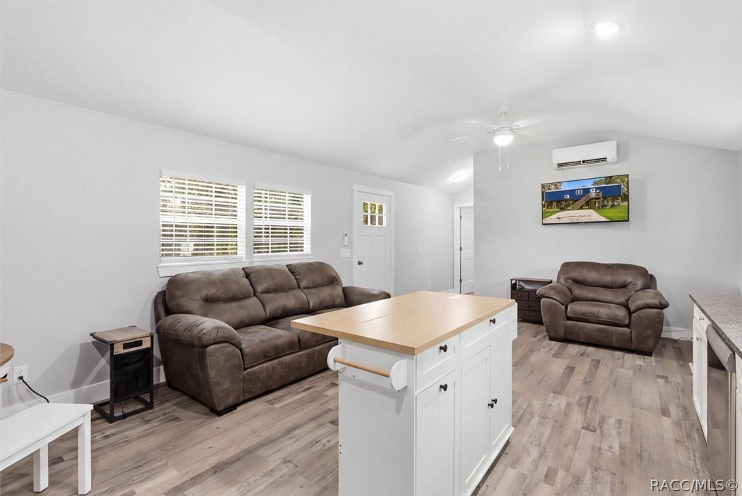 11000 W Seminole Place, Homosassa, FL 34448