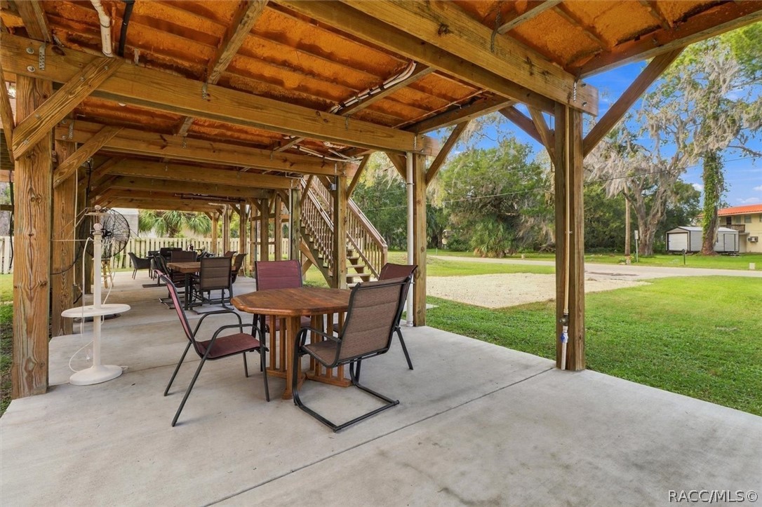 11000 W Seminole Place, Homosassa, FL 34448