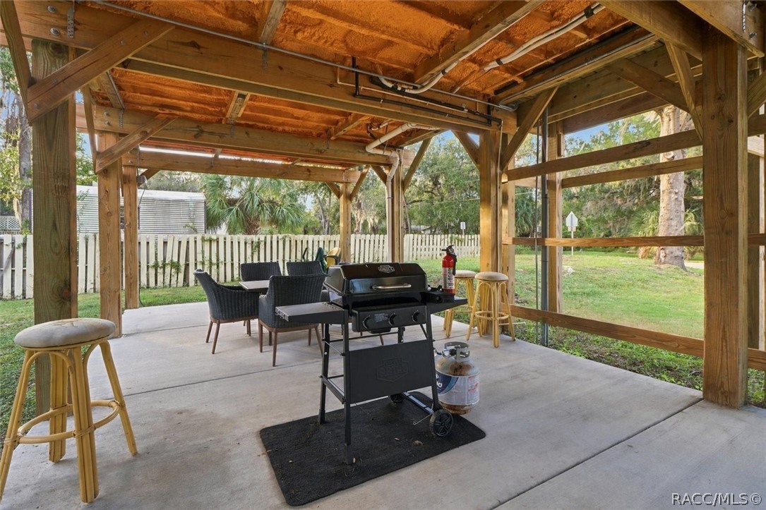 11000 W Seminole Place, Homosassa, FL 34448