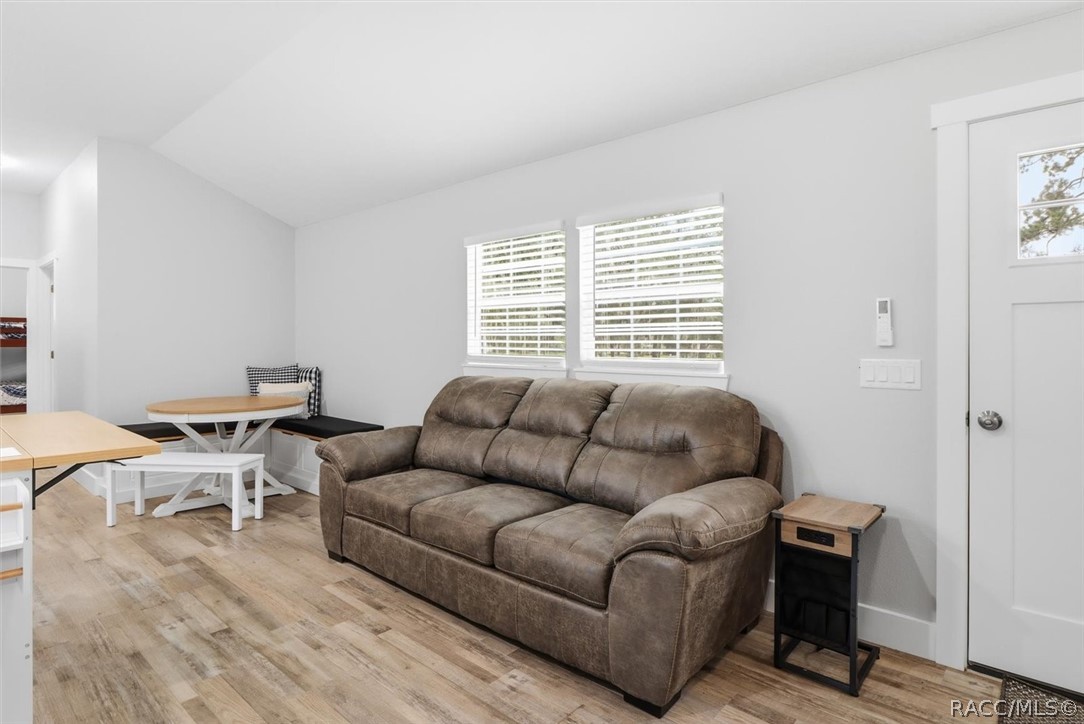 11000 W Seminole Place, Homosassa, FL 34448