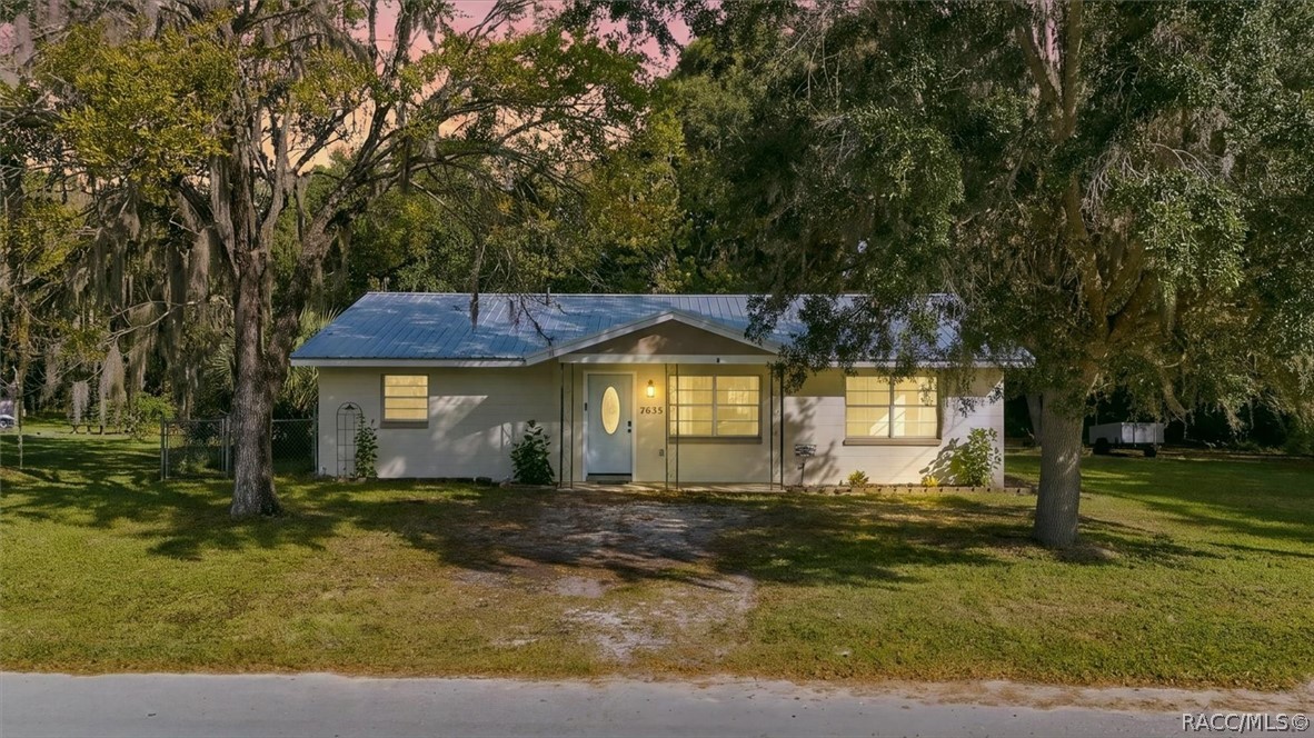7635 W Mesa Lane, Homosassa, FL 34448 7635 W Mesa Lane, Homosassa, FL 34448