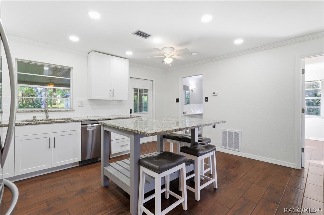7635 W Mesa Lane, Homosassa, FL 34448