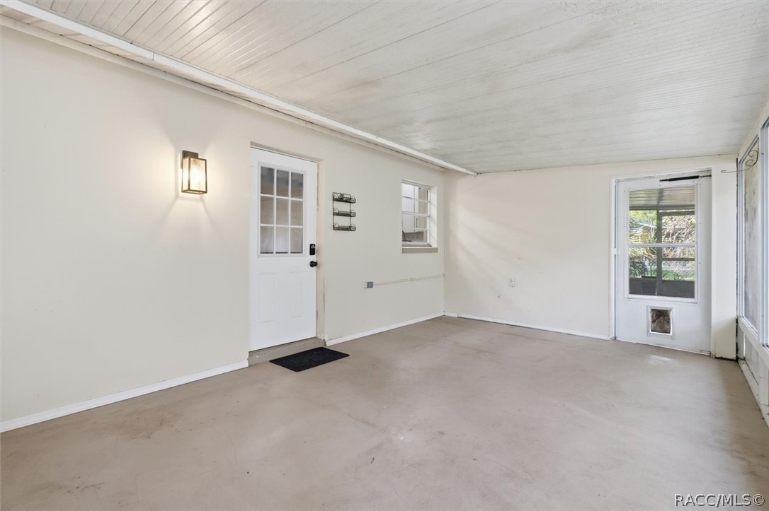 7635 W Mesa Lane, Homosassa, FL 34448