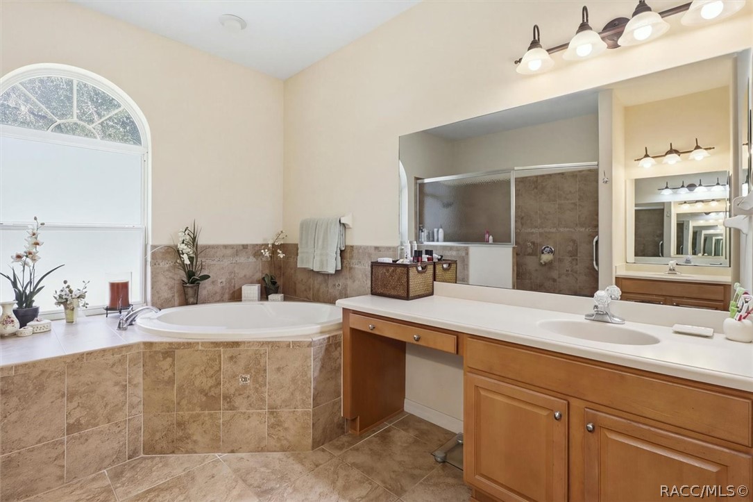 12710 Baltic Ivy Street, Crystal River, FL 34428