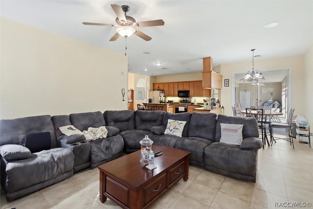 12710 Baltic Ivy Street, Crystal River, FL 34428